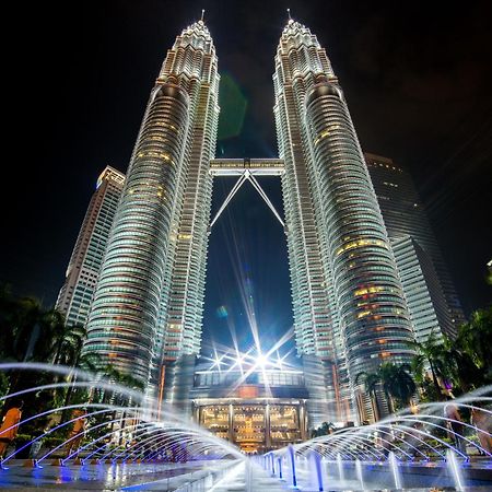 Sky Suites At Klcc By Mitstay Kuala Lumpur Exterior foto