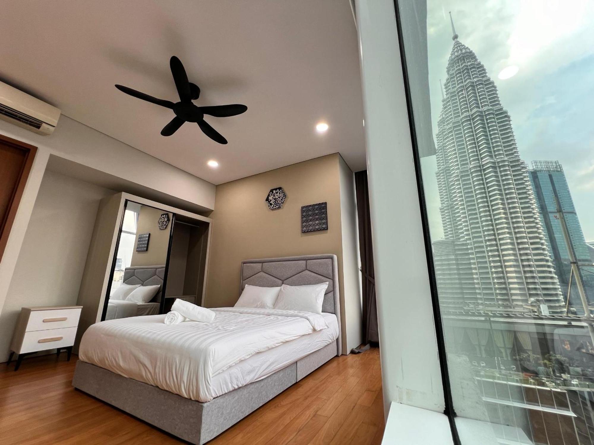 Sky Suites At Klcc By Mitstay Kuala Lumpur Exterior foto