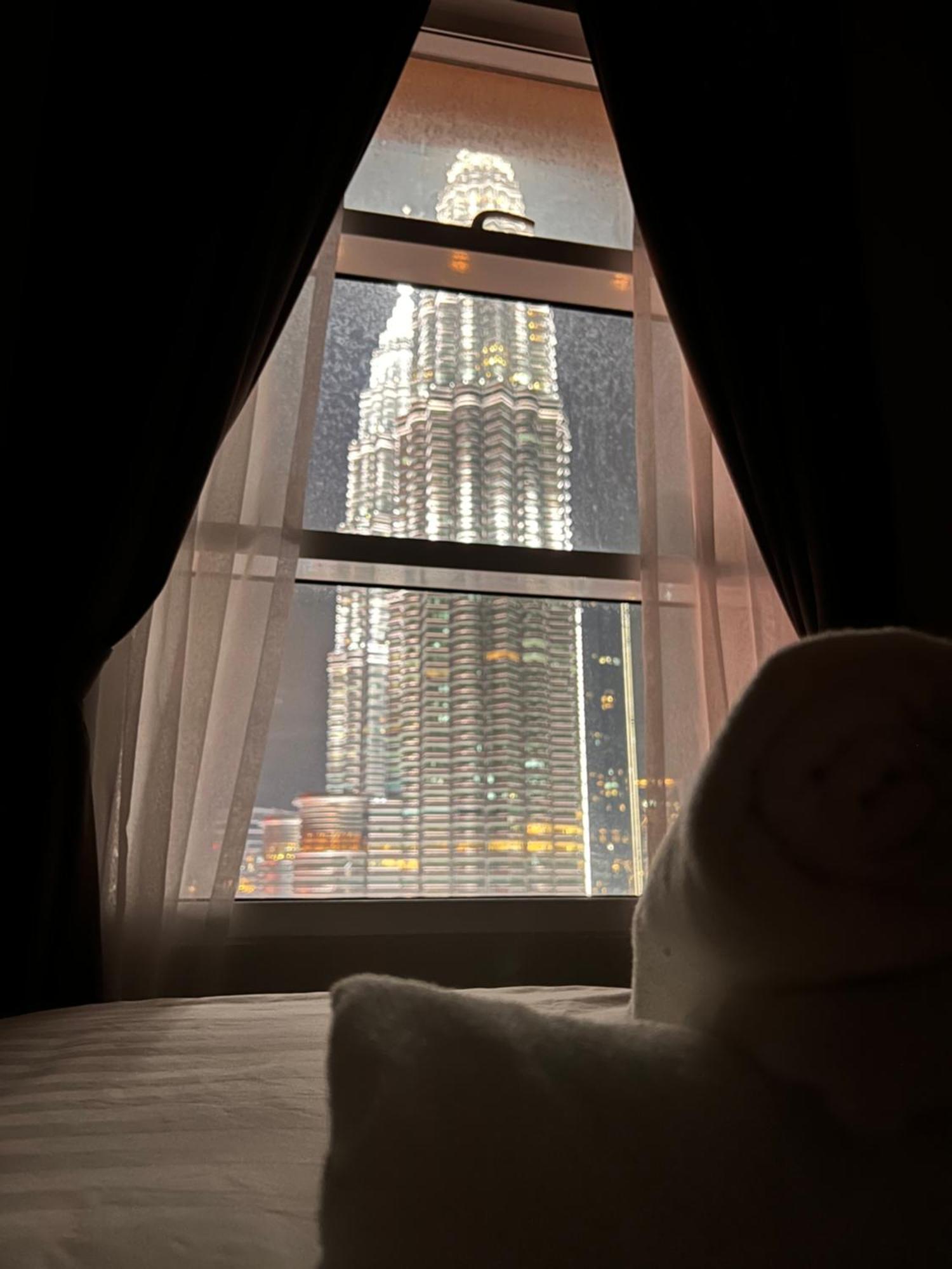 Sky Suites At Klcc By Mitstay Kuala Lumpur Exterior foto