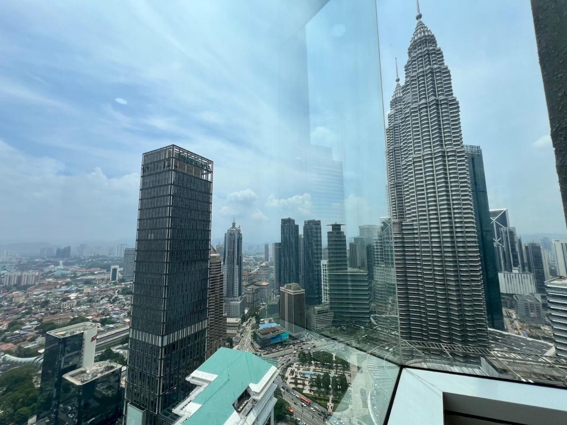Sky Suites At Klcc By Mitstay Kuala Lumpur Exterior foto