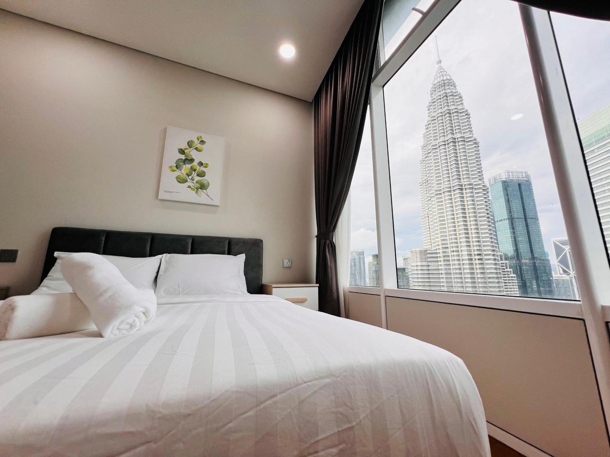 Sky Suites At Klcc By Mitstay Kuala Lumpur Exterior foto