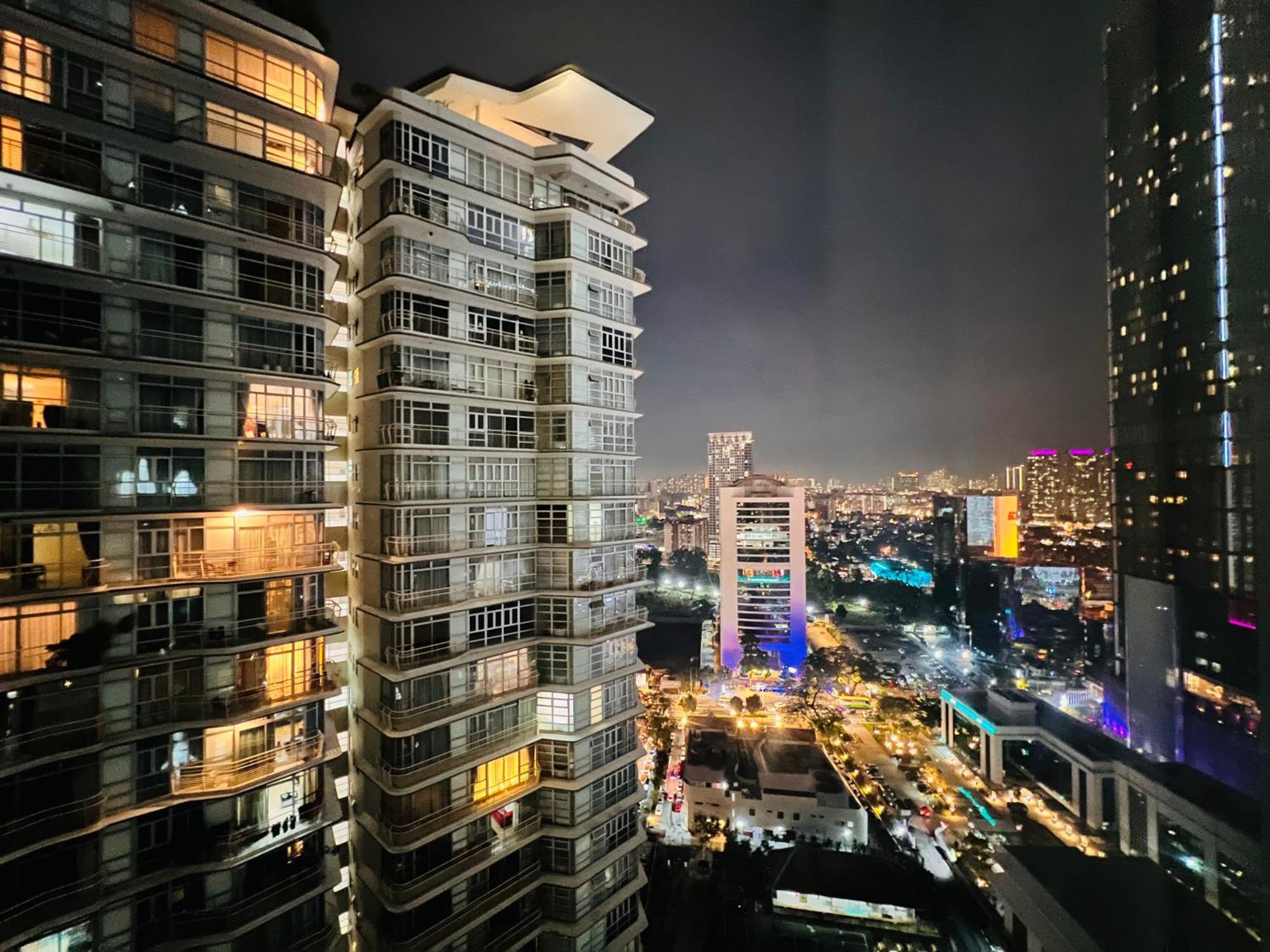 Sky Suites At Klcc By Mitstay Kuala Lumpur Exterior foto